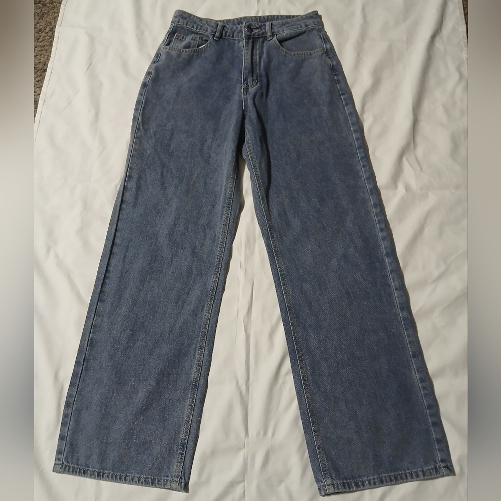 Classic Blue Women's‎ Jeans - Picture 2 of 12